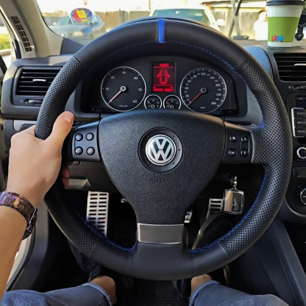 Sewing Gt - การปรับแต่งมือเย็บหนังไมโครไฟเบอร์พวงมาลัยรถสําหรับ Volkswagen Golf 5 Mk5 GTI