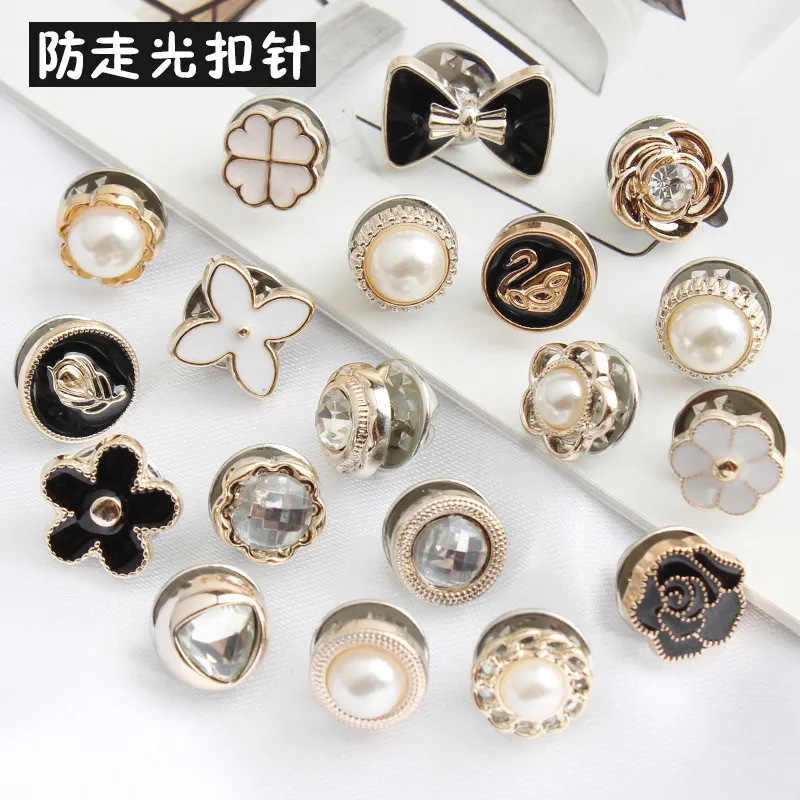 Button Hole Cutter - กระดุมมุกประดับเพชร 10 ชิ้น แถมฟรี อุปกรณ์ป้องกันการเปิดเผยโดยไม่ได้ตั้งใจ ใช้ได้กับเสื้อผ้า
