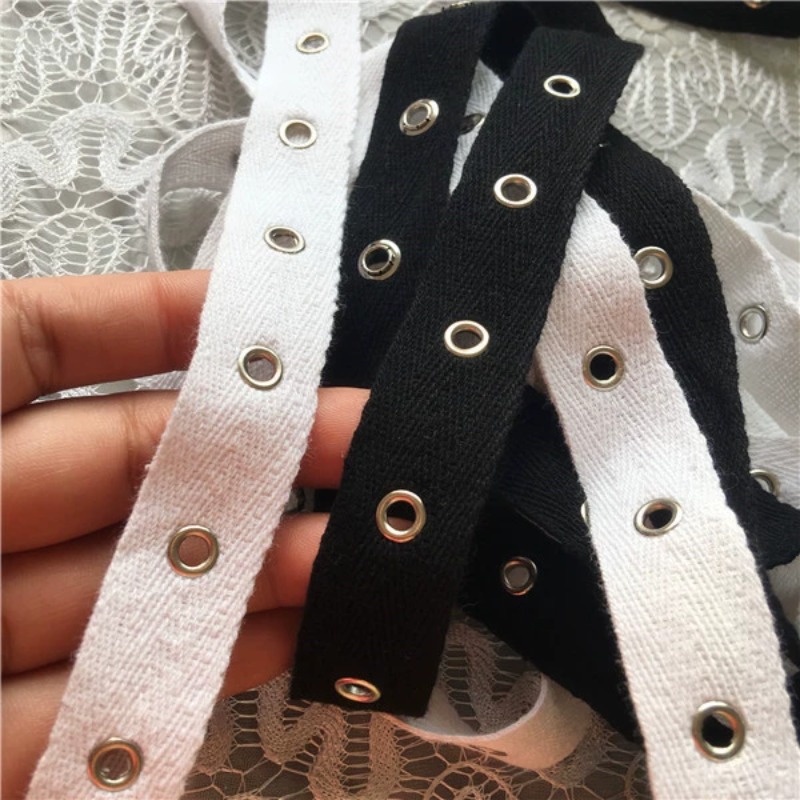 Sewing Eyelet Fabric - สายรัดผ้าฝ้ายสีดำและสีขาวพร้อมปุ่มโลหะตาไก่ตัดริบบิ้นลูกไม้เสื้อผ้าแบบ DIY อุปกรณ์เสริมสิ่งทอภายในบ้านเย็บผ้า