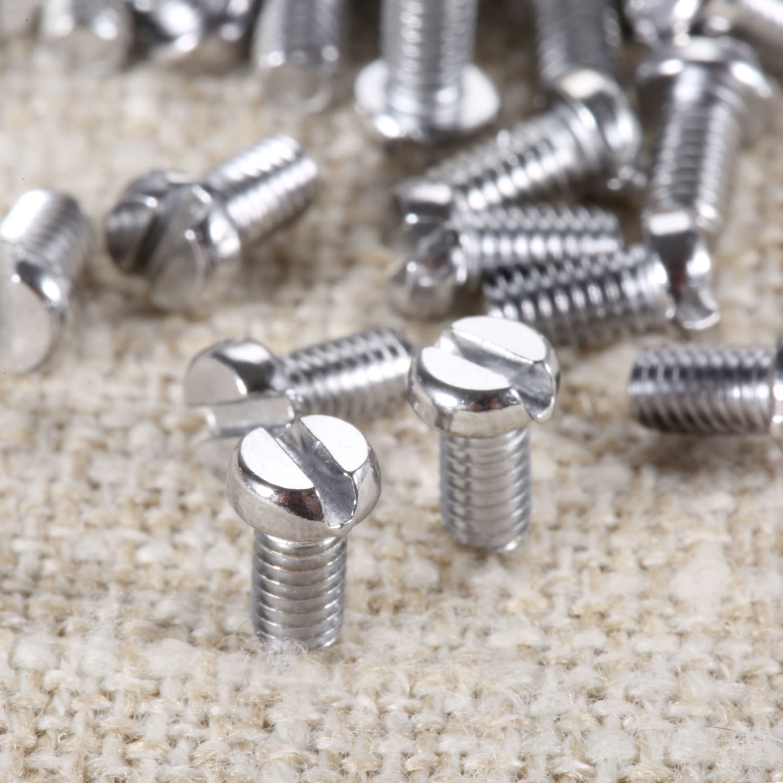 20Pcs โลหะฟันสกรูสำหรับจักรเย็ - Industrial Textile Sewing Machine บทวิจารณ์และราคา