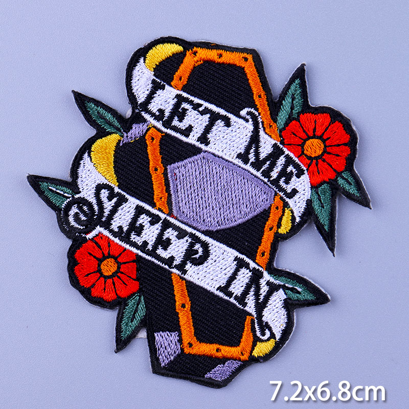 Freddie Mercury Badge Rock Ban - Velcro Sew On บทวิจารณ์และราคา